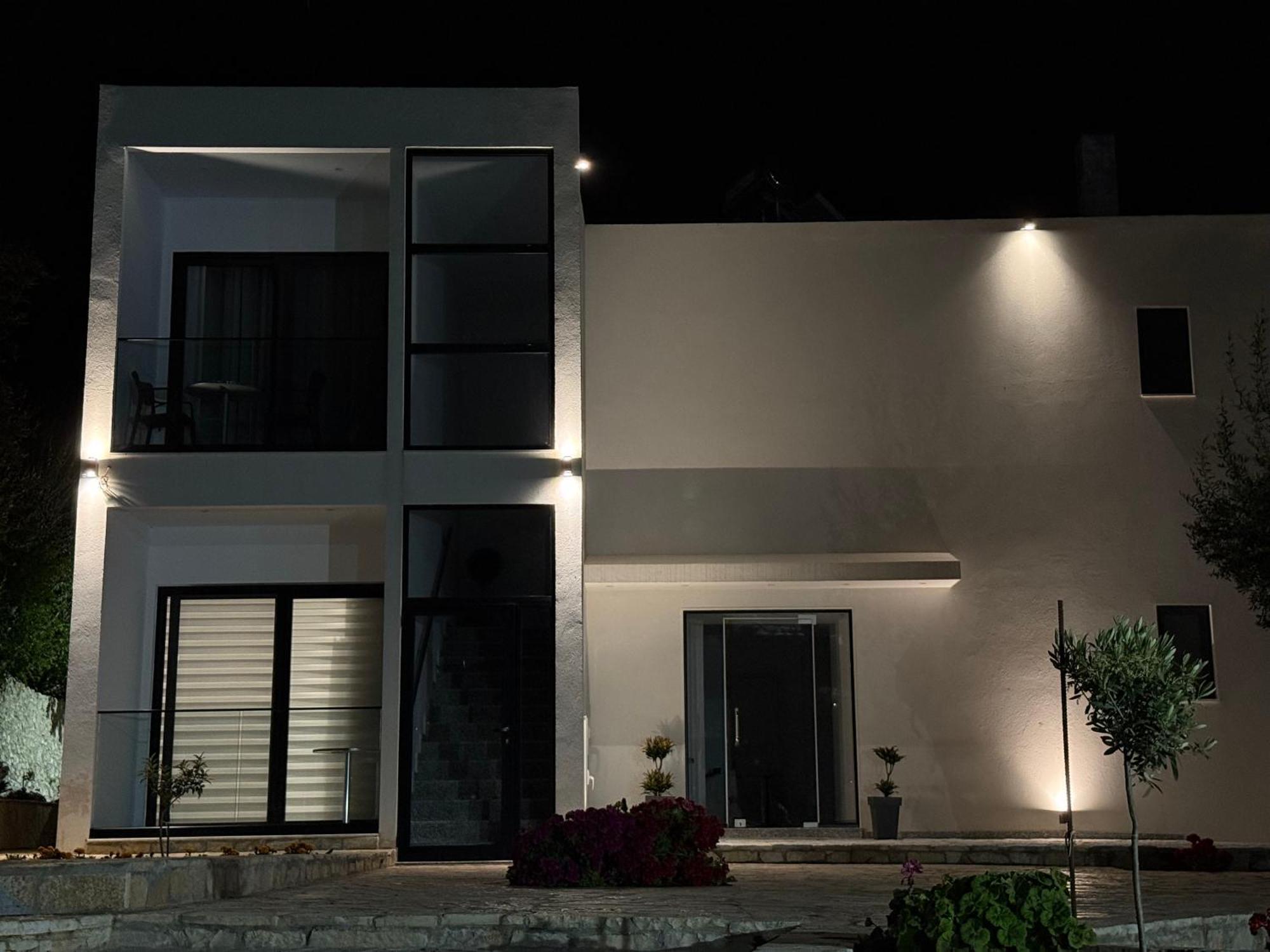Villa Thomas Dhërmi 外观 照片